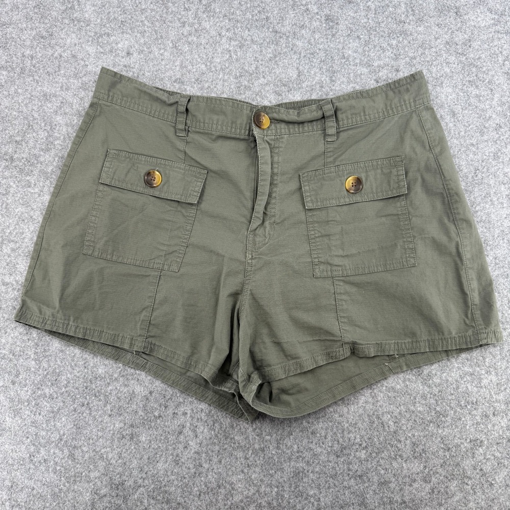Vuori Shorts Womens L Ripstop Utility Cargo Olive Green Button Pocket EUC